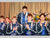 «Сатурн» сейчас - это сплав молодости и опыта. В первом ряду слева направо: Игорь Шестаков, Алексей Житников, Артем Ребров, Ренат Сабитов, во втором ряду: Роландас Джяукштас и Симон Вукчевич.